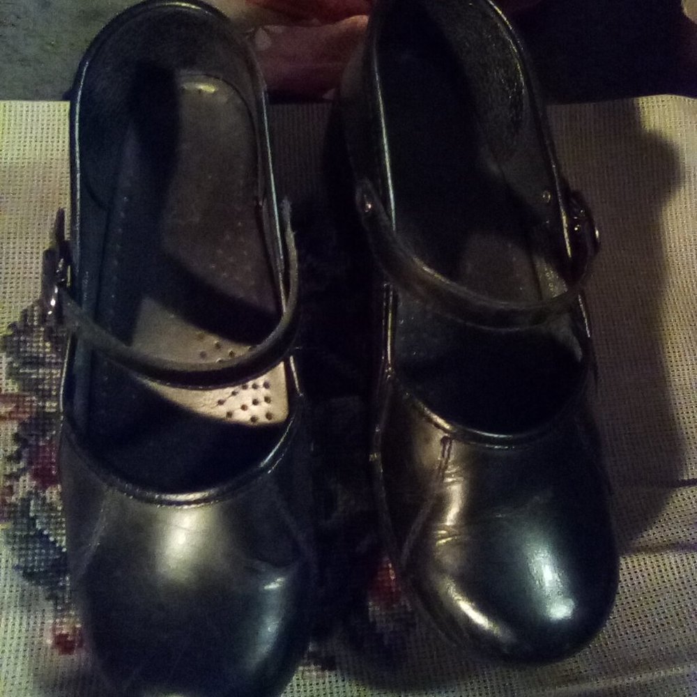 Dansko mary janes
